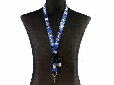 MLB New York Yankees blue key chain 2