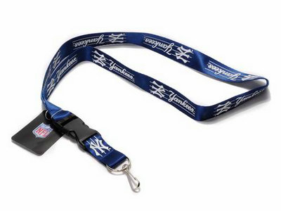 MLB New York Yankees blue key chain