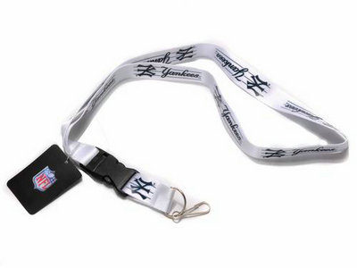 MLB New York Yankees white key chain