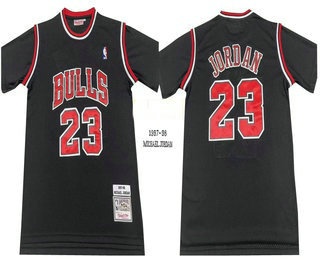 Men's Chicago Bulls #23 Michael Jordan Black Short Sleeved Swingman Throwback Jersey